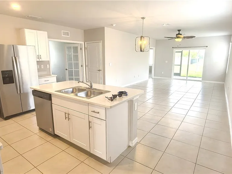 18540 Cronin Sand Ln — Photo 2