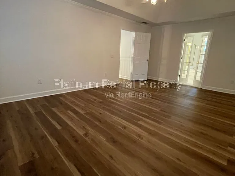 870 Ingleside Dr — Photo 45