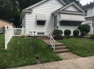 1429 41st St, Rock Island, IL 61201