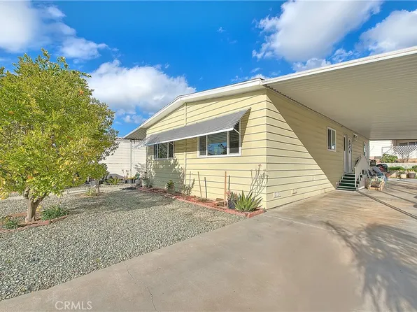 26090 Phoenix Palm Dr, Homeland, CA 92548