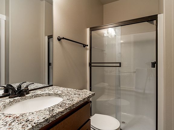 5th image of 7601 NE 31st Cir