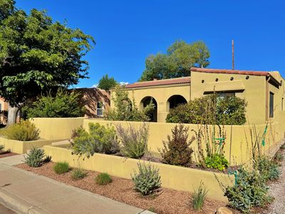 320 Amherst Dr NE, Albuquerque, NM, 87106