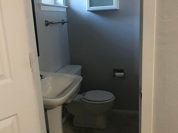 2nd image of 1109 Walters Dr