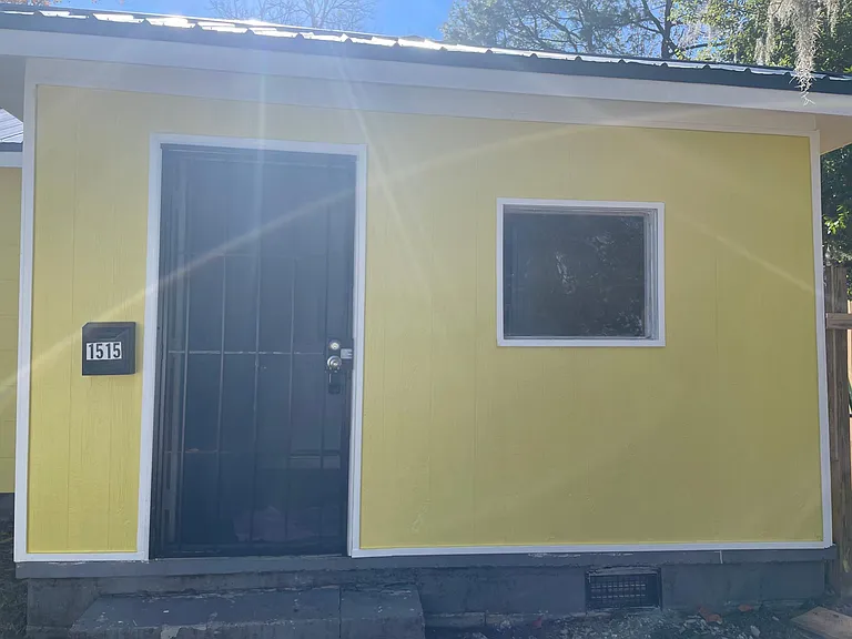 1515 E 32nd St — Photo 5