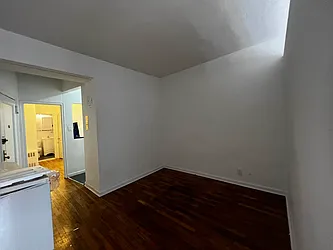 Rented by Salon Realty Corp