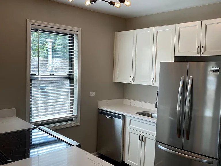 702 N Noble St #2 — Photo 6