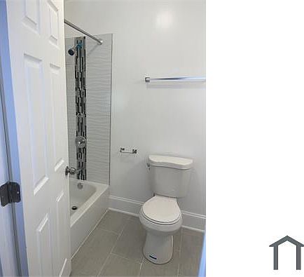 4th image of 5600 S Michigan Ave APT 3