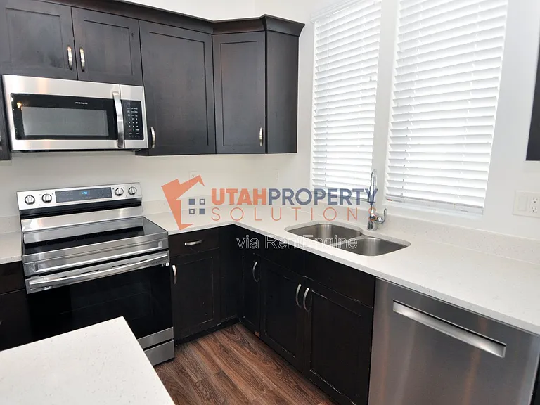 11219 S Clear Blue Dr — Photo 15
