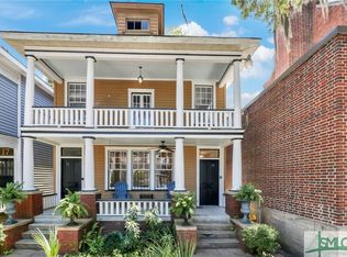 11 E 34th St, Savannah, GA 31401
