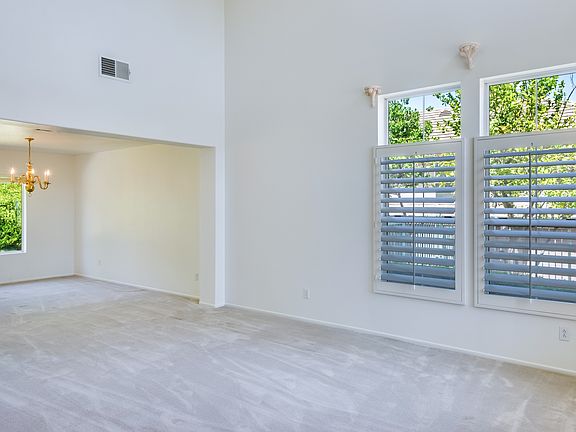 3rd image of 24702 Stonegate Dr