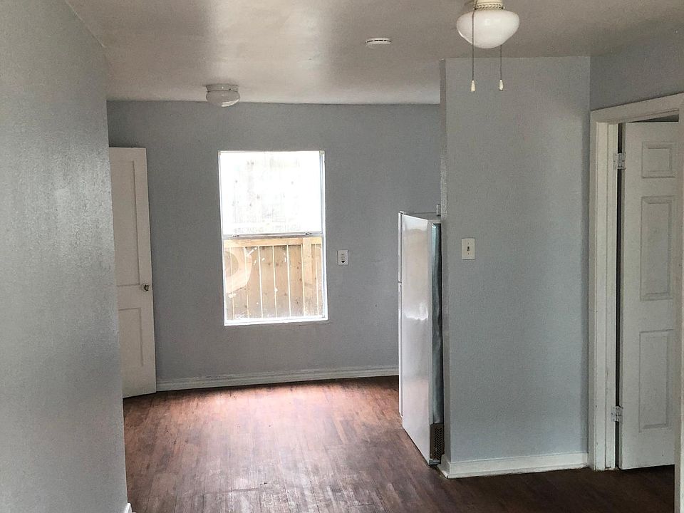 2nd image of 2917 Ashley St APT 6