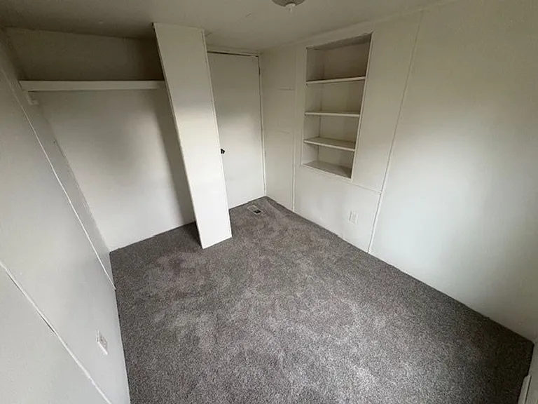 595 Chickadee Dr — Photo 16