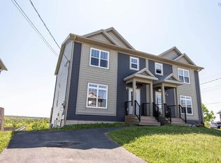 236 Mica Cres, Halifax, NS B3P 0H8