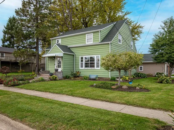 112 N Center St, Durand, IL 61024