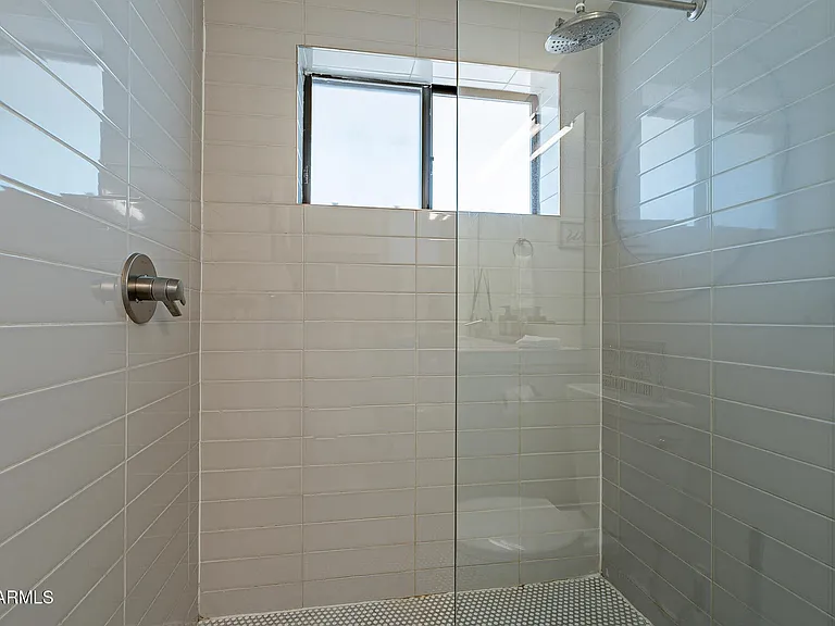 4351 N 36th St #3 — Photo 17