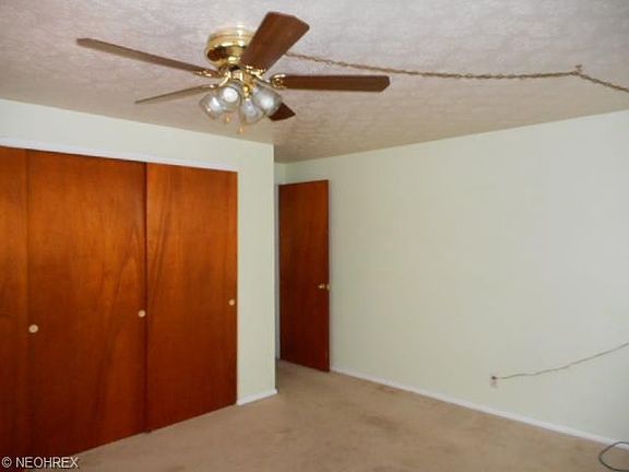 5th image of 9035 N Plaza Dr