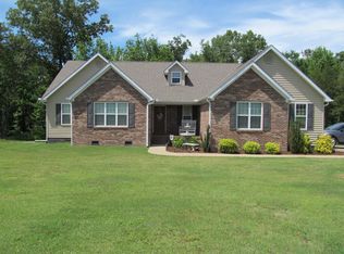 135 Towns Edge Dr, Parsons, TN 38363