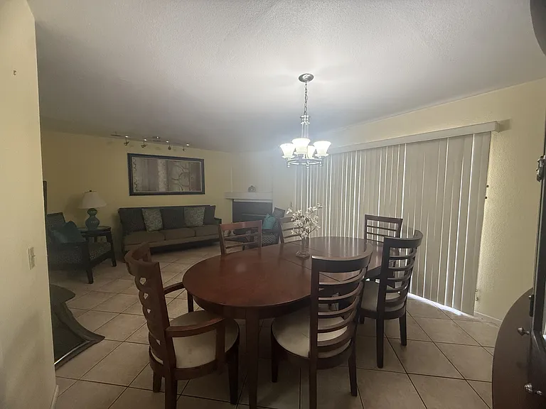 19620 Wyandotte St #3 — Photo 26