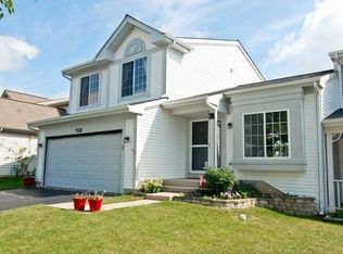 928 Martingale Ln, Round Lake Beach, IL