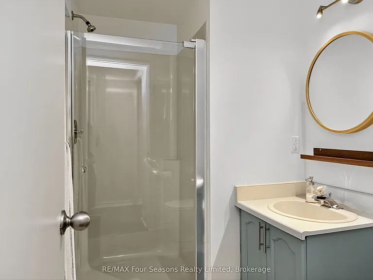 44 Trott Blvd #13 — Photo 31