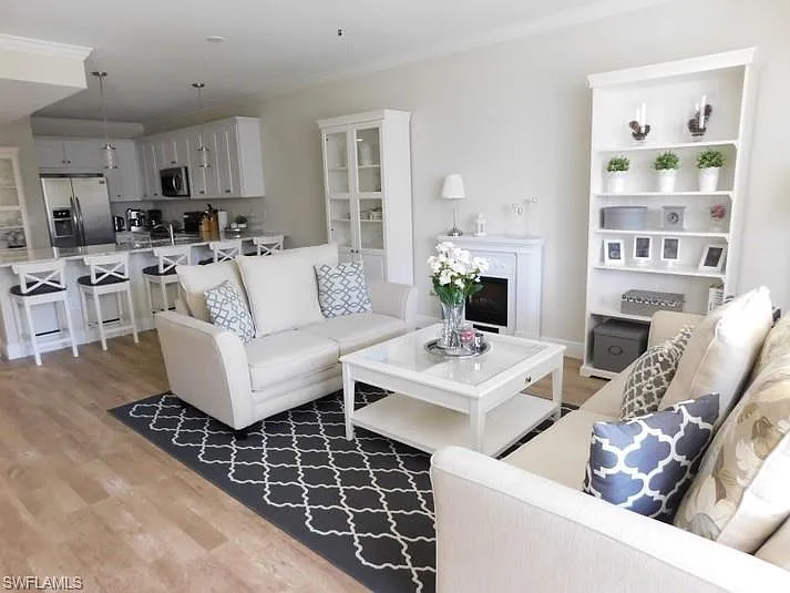 3 bed, 2.0 bath, 1450 sqft, $10,000 — Photo 3