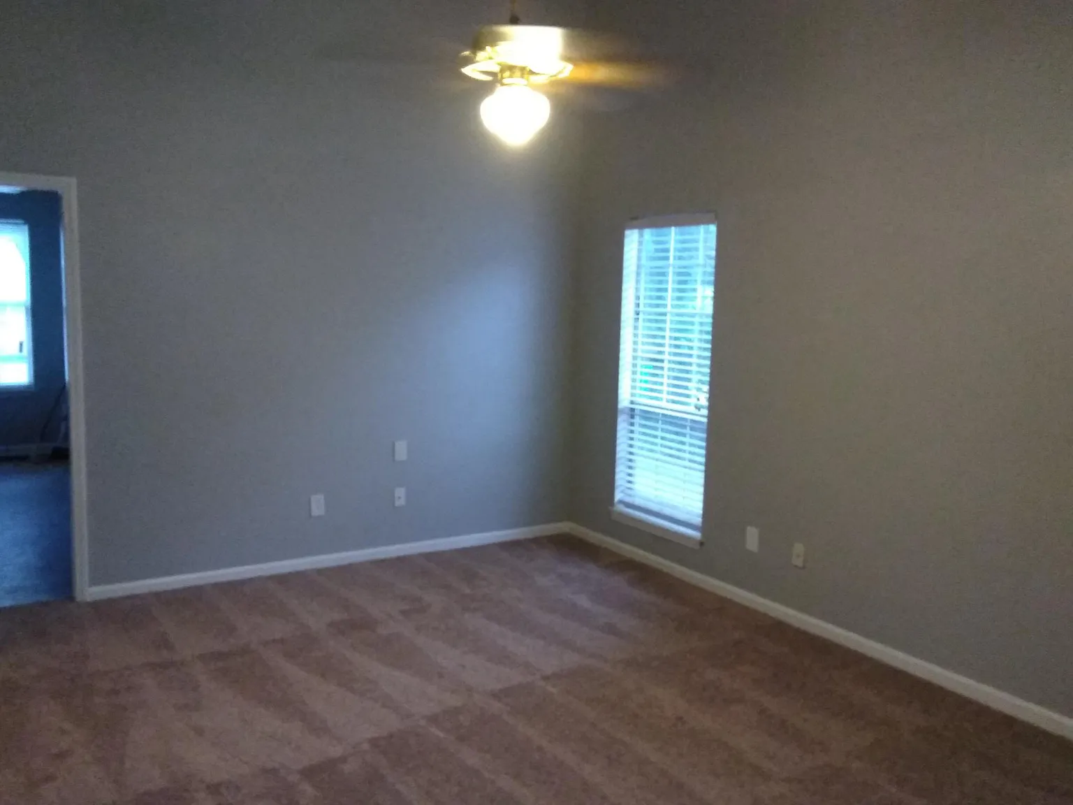 3 bed, 1191 sqft, $1,800 — Photo 3