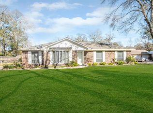 207 Woodway Ct, Spring, TX 77386