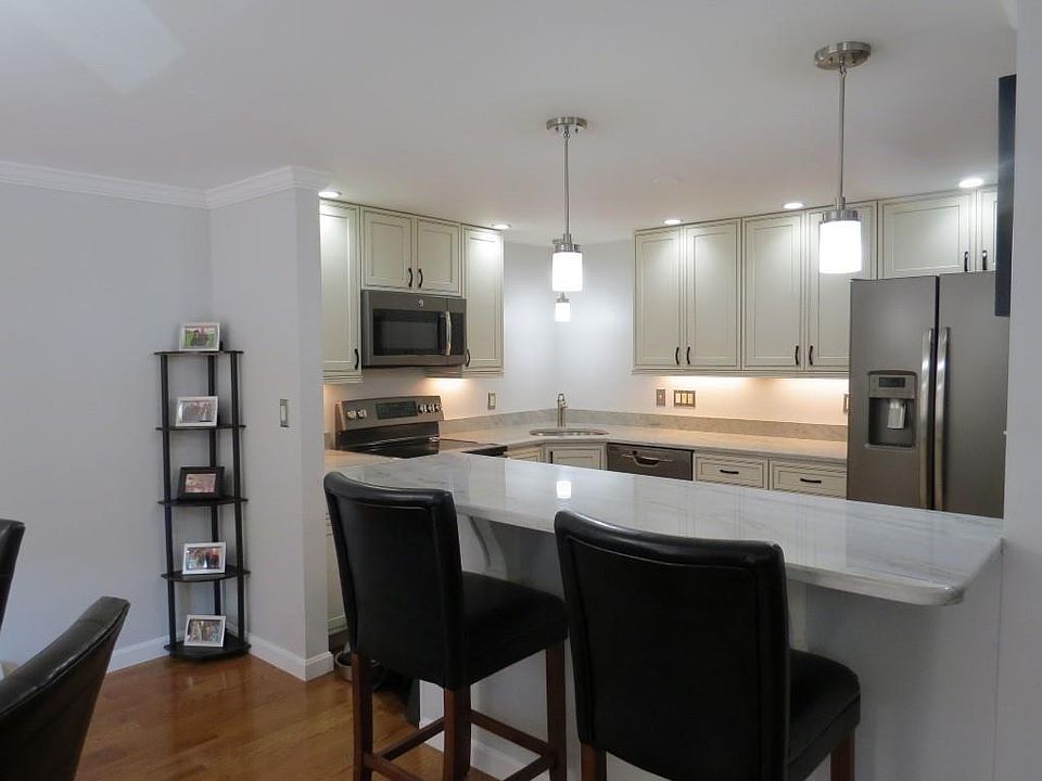 1st image of 101 Casablanca Ct #101