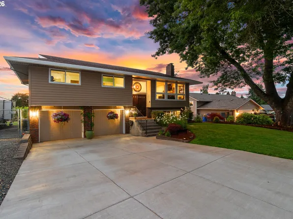22985 SE Naomi Ct, Damascus, OR 97089