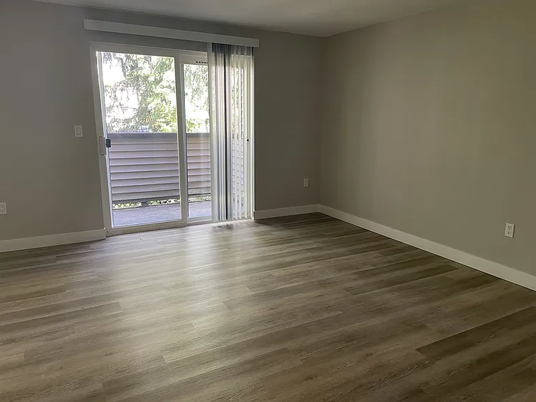 Redmond Park Apts — Photo 101