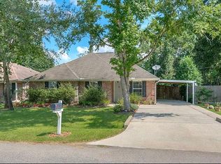 720 Springwood Dr, Conroe, TX 77385