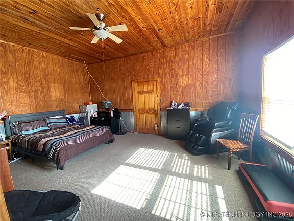 5th image of 20218 E 430th Rd