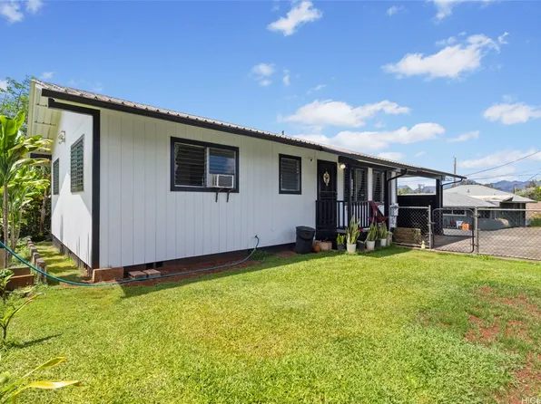 170 Hauola Ave APT A, Wahiawa, HI 96786