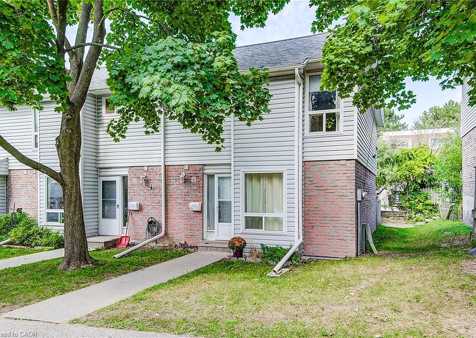 1st image of 32 Mowat Blvd #25