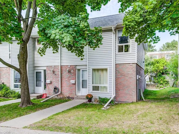 32 Mowat Blvd #25, Kitchener, ON N2E 1X4