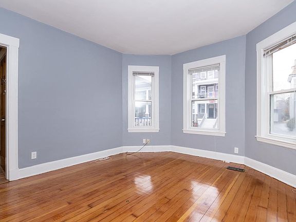 4th image of 41 King St #1