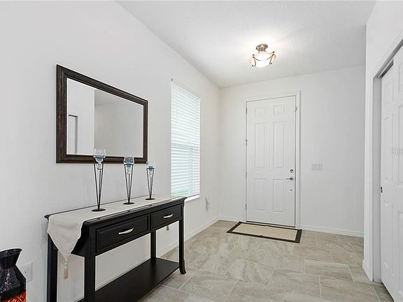 5th image of 252 Sparrow Hawk Dr