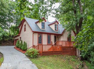 1425 Oakengate Dr, Stone Mountain, GA