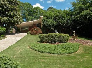 1703 Dunwoody Pl, Atlanta, GA 30324