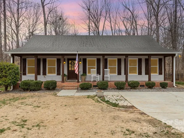 348 Sugar Creek Xing, Fort Mill, SC 29715