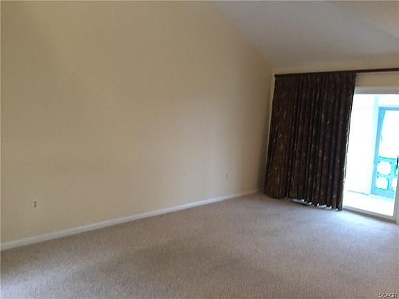 4th image of 30974 Crepe Myrtle Dr Unit 40