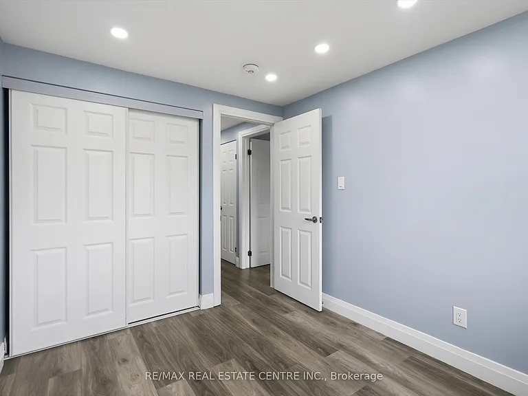 33 Garside Cres #MAIN — Photo 19
