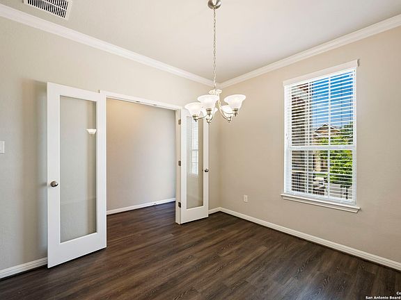 4th image of 7510 COVE WAY