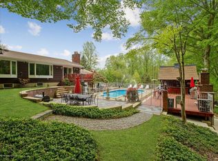 5 Deer Path, Holmdel, NJ 07733