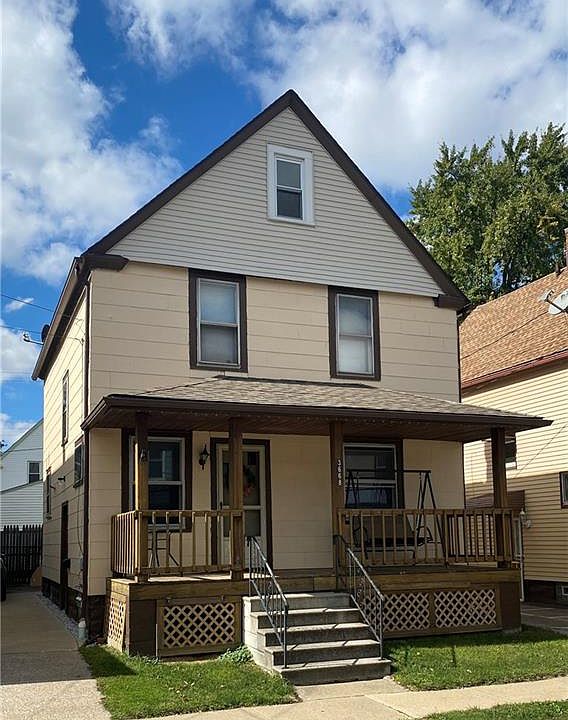 2nd image of 3668 W 47th Pl