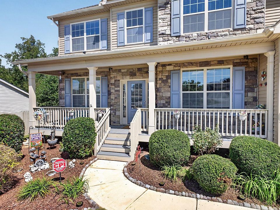 1st image of 405 Rowley Ct