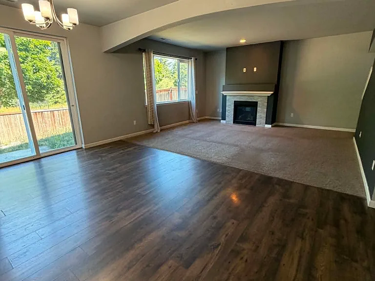 15550 Chad Dr SE — Photo 7