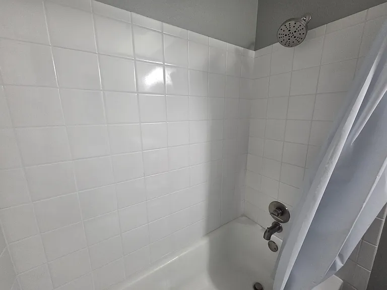1300 Golden Cir #210 — Photo 5