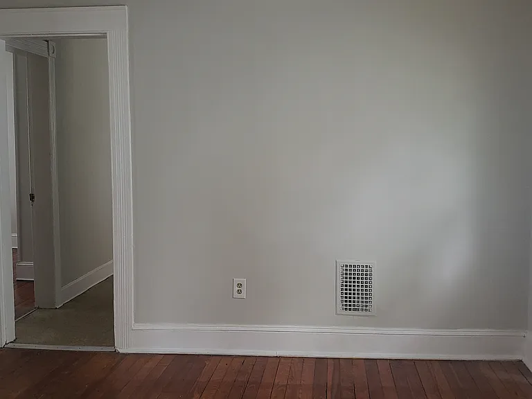 111 Smith St #1 — Photo 6