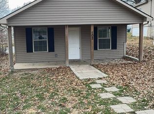 102 N Montague St, Dearborn, MO 64439